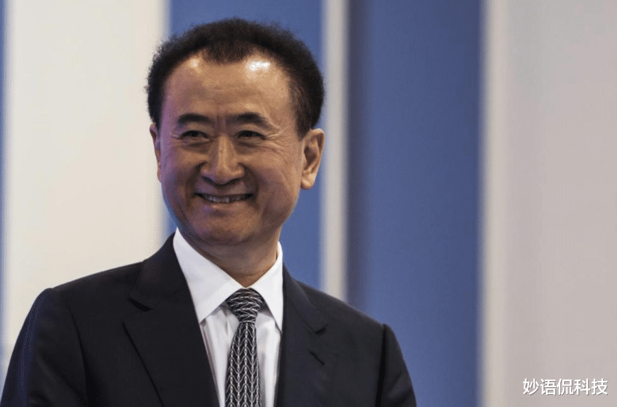 |套现600亿，“断臂求生”转轻资产，如今成了房产业最被羡慕的人