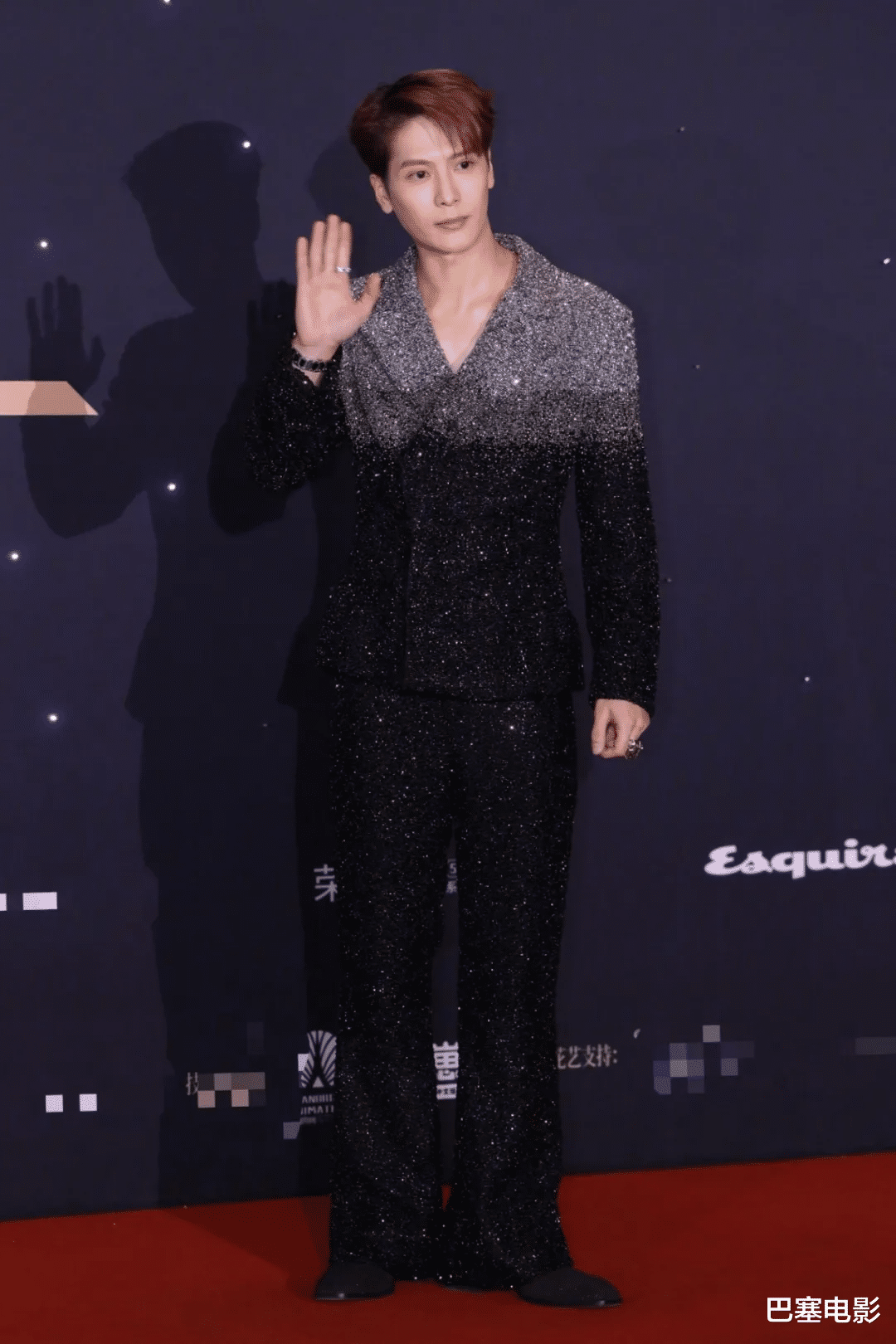 胡可|2022开年红毯：张雨绮变脸认不出，吴谨言好怪，郭采洁收了神通吧