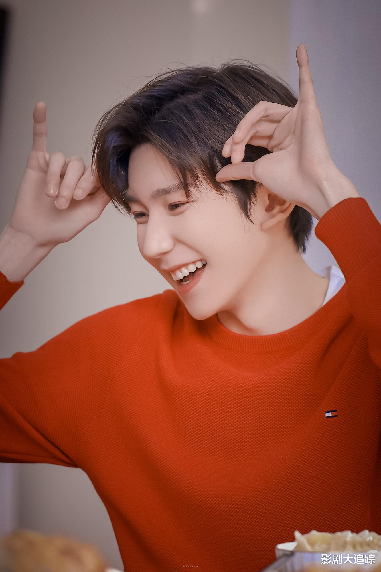 王嘉尔|杨紫新综艺曝光，两人绯闻男友齐上阵，就连小迷弟王嘉尔也来了！