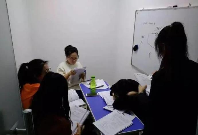 教师|为何体制内的老师嫁不出去，表姐说出了实情