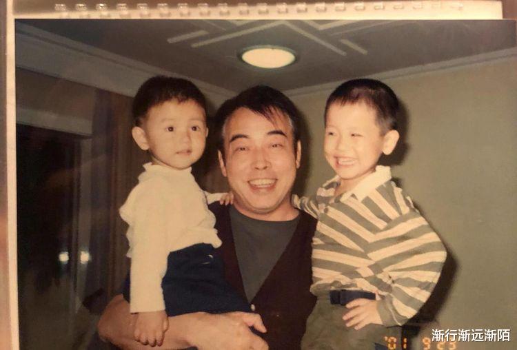 陈飞宇|同一个爹妈，陈飞宇颜值颇高，亲哥成全家最丑，一言难尽