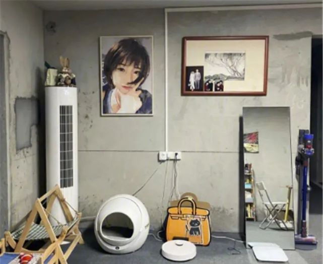 小夫妻没钱装修直接住毛坯房,却布置得超温馨!网友:这生活羡慕