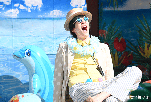 假面骑士圣刃|假面骑士圣刃特别篇公开，新骑士利维斯登场，被飞羽真误认成怪人