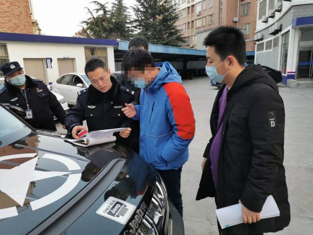 半岛新闻客户端 冒充“领导”骗钱,6嫌犯栽了