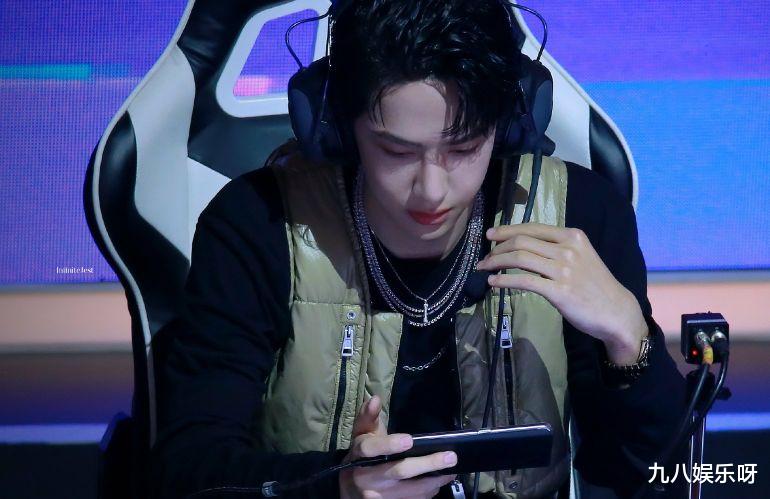 王一博|王一博新歌惊喜上线,自信发言喜欢单挑,粉丝:自古上单出老公