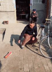 “我发现下水道有动静,没想到抓到这奇葩生物”