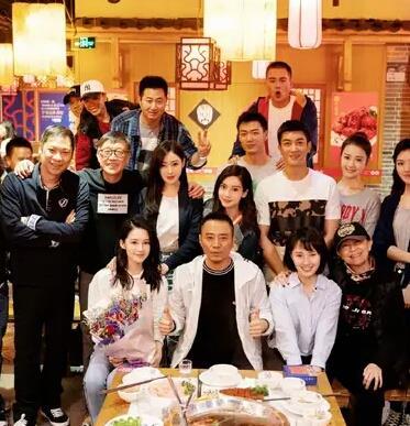 毛晓彤|《中国机长》4天8.64亿票房，杨颖全程无台词，安稳当花瓶