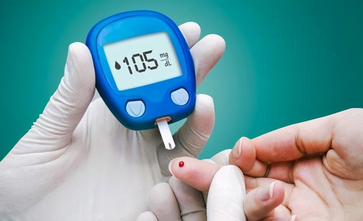 医生|喝一次等于摄入10斤的糖,很多人上瘾,医生怒斥:无知,难怪血糖迟迟不降