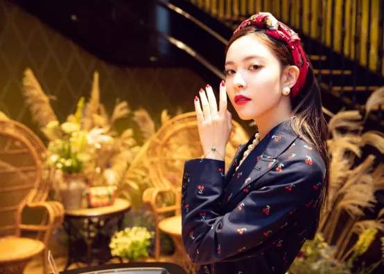 穿衣搭配 如何搭配港风服装？细节体现精致，品味提升格调，让你美出新高度