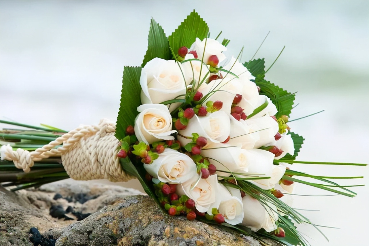 仲念念 在某些事情上，女人冷淡一点，反倒更容易留住男人的心