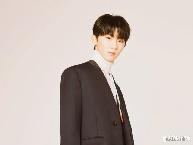 马嘉祺|马嘉祺19岁生日，粉丝撑起排面，队友却只有刘耀文一人卡点祝福？