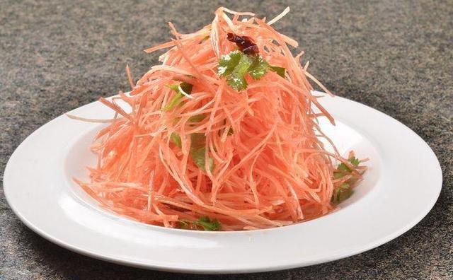 翟文利说育儿|饭店蒸红萝卜丝的配方是什么？