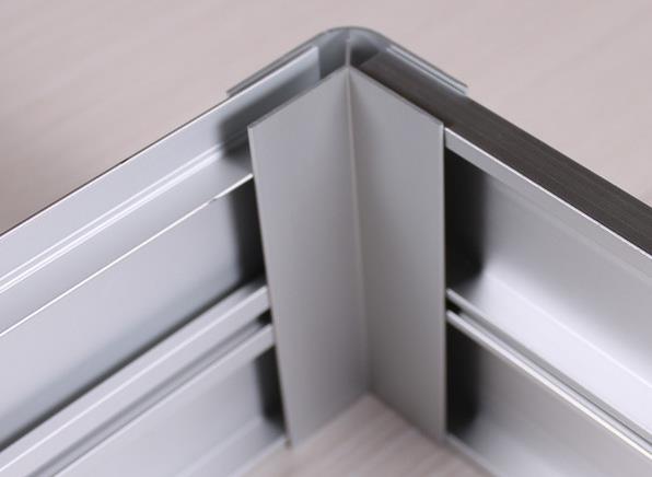 踢脚线可以作为线槽来走家里的全部电线吗?为什么?有何优缺点?