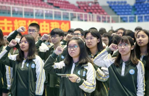 物理|新高考实行第一年，两门科目地位直线下滑，学生还有必要选吗？