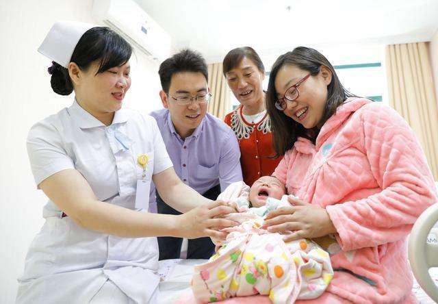 西红柿妈妈|不能让这种老公陪产，不仅帮不上忙，还可能给产后的夫妻生活添堵