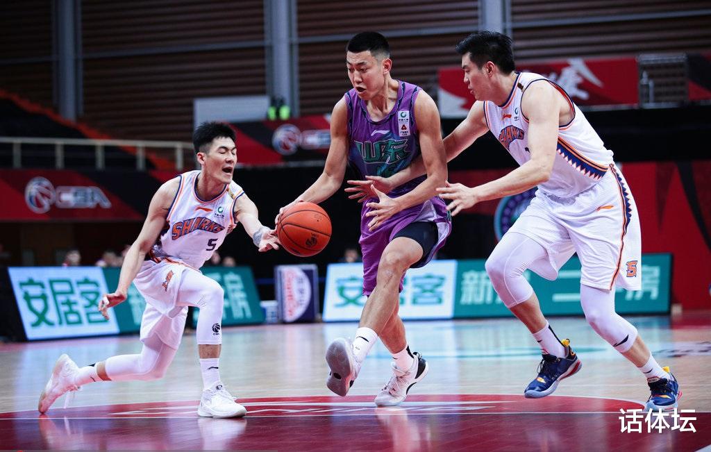 山东男篮|爆冷！CBA劲旅惨遭27分大逆转，4大内线完败对手双塔，输的太窝火！