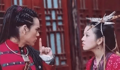 刘品言|阮经天曾毁了她的星途，还声称拿了她的“初夜”，如今33岁仍单身