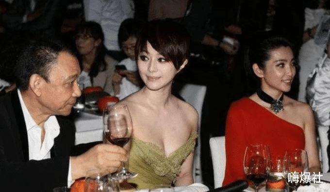 美颜|成龙当年和双冰喝酒照被扒， 在无美颜的年代，差距简直一目了然