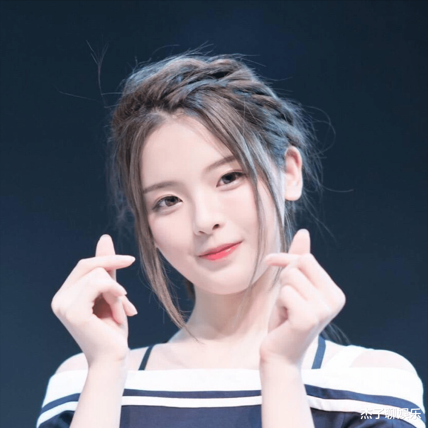 杨超越|从打工妹到顶流明星，如今投资做老板的杨超越：只想搞钱