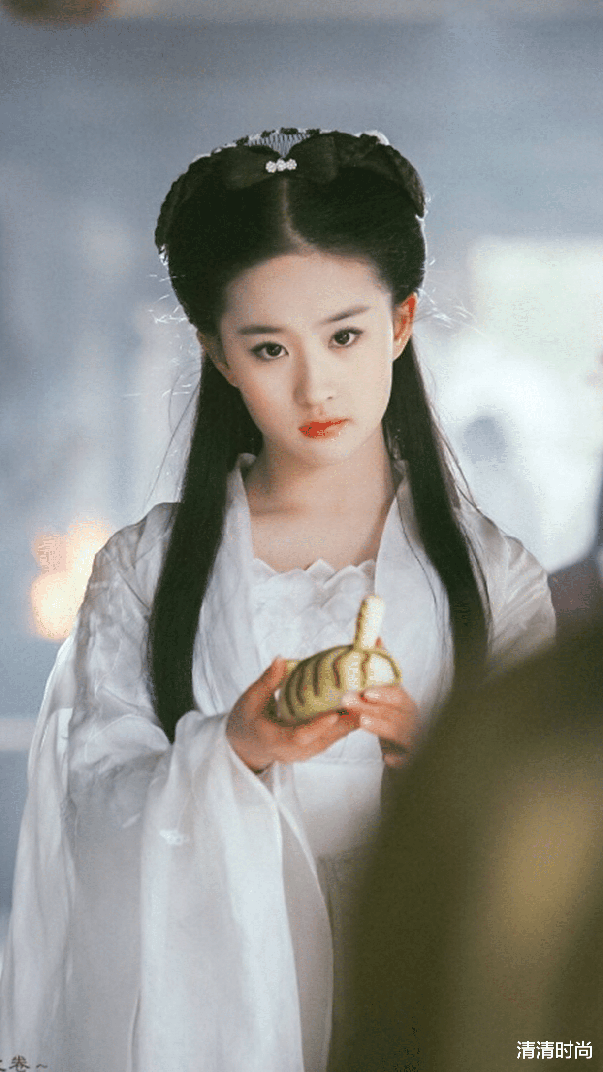 仙剑奇侠传|2005年《仙剑奇侠传》爆红全国，16年过去了，有人红火，有人凄凉