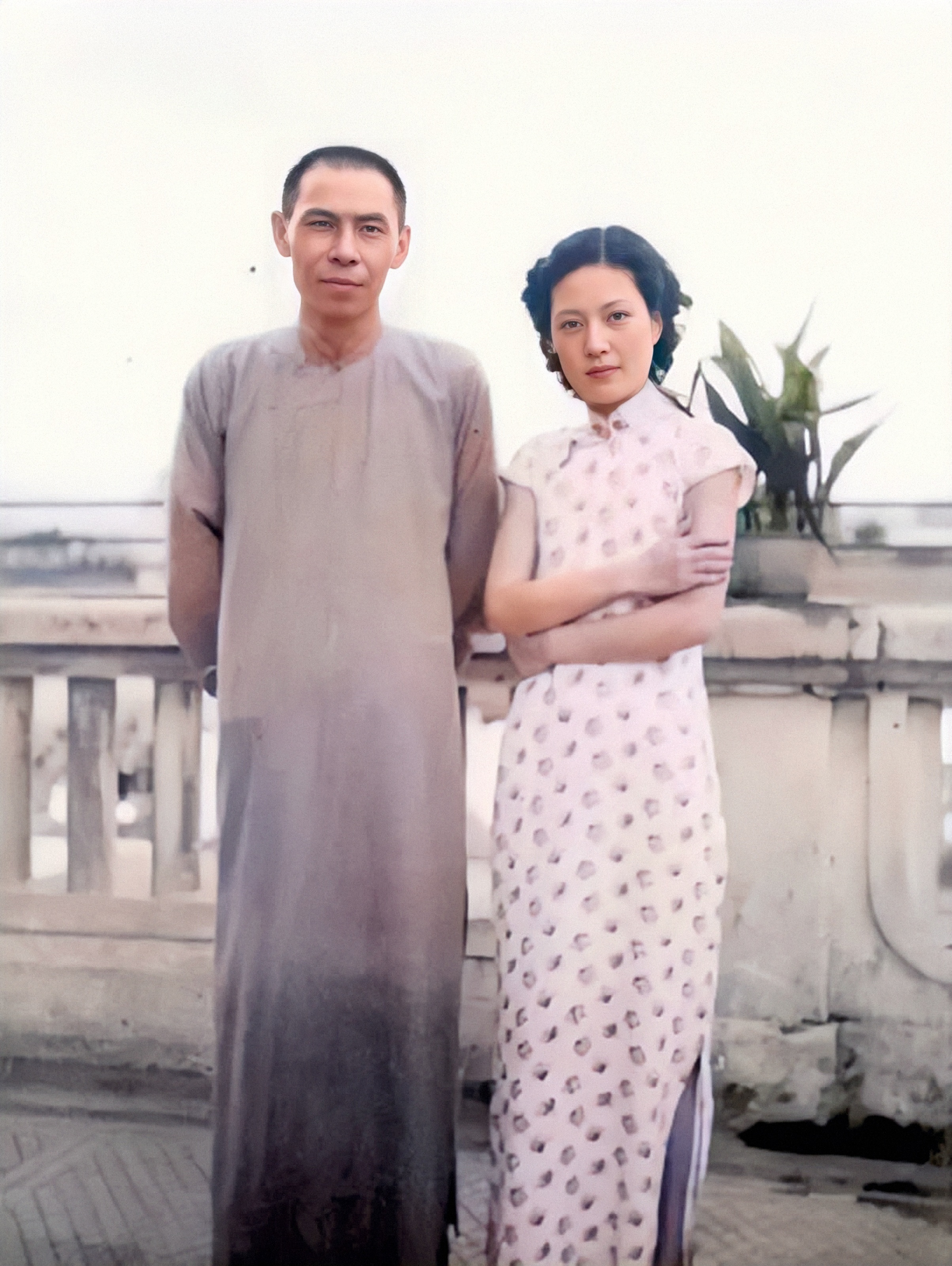 翡翠手镯|宋美龄戴到终老的麻花翡翠手镯，如今已值2亿！