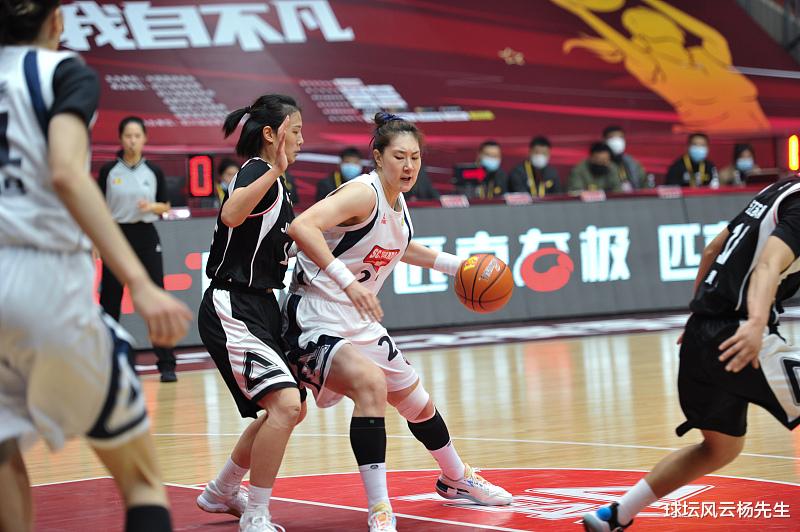 女篮|WCBA季后赛球队出炉，前五名球员数据对比，场均失误前五名球员