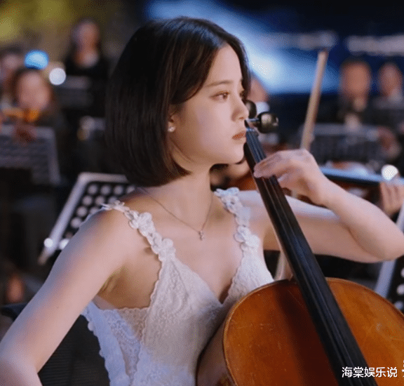 中秋晚会|中秋晚会生图：刘诗诗法令纹深陷，韩雪瘦脱相，周笔畅快认不出了