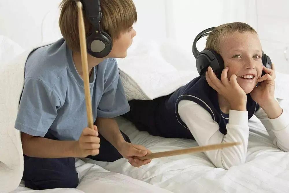 优加佳宝|一个训练孩子听觉注意力的计划方案