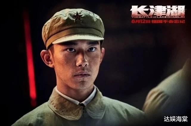 胡海泉|连夺29天冠军，《长津湖》被这部大片赶下宝座，能超越《战狼2》吗？