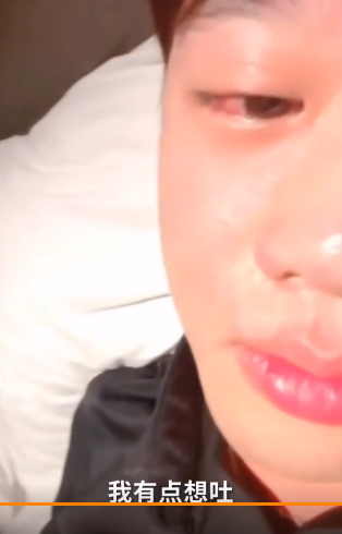 猫妹妹|辛巴徒弟直播中痛哭流涕，自曝身上长6个瘤，不去医院做手术遭嘲