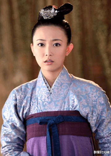 戴春荣|郝洛钒：进军演艺圈却不如妈妈戴春荣名气大，婚后和妈妈住对门