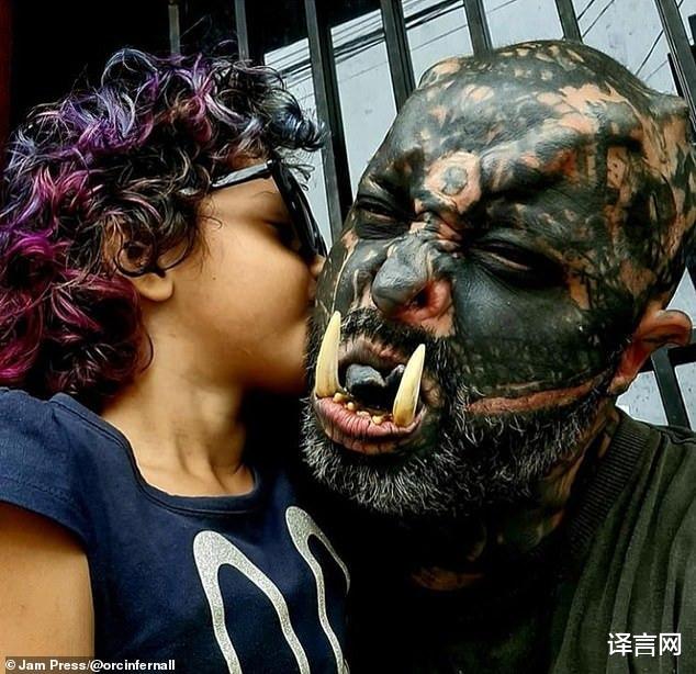 巴西男子全身85%有紋身，眼球舌頭不放過，為變“半獸人”鑲獠牙-圖5