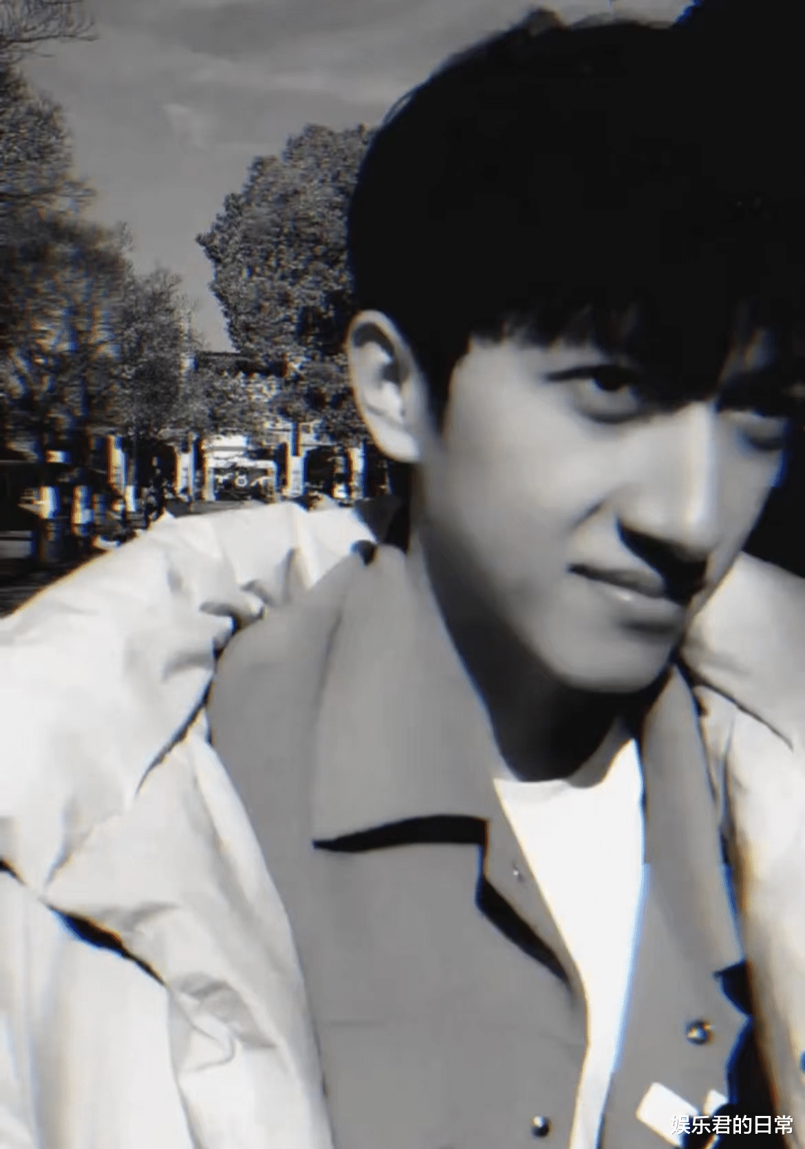 叶璇|叶璇疑又有新男友，两人外出游玩举止亲密，同框年龄差大似姐弟