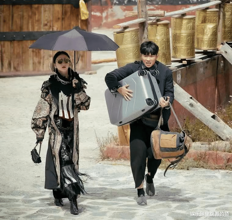 司藤|开播首日收视突破4000万,8集就碾压《司藤》,它才是行业黑马?