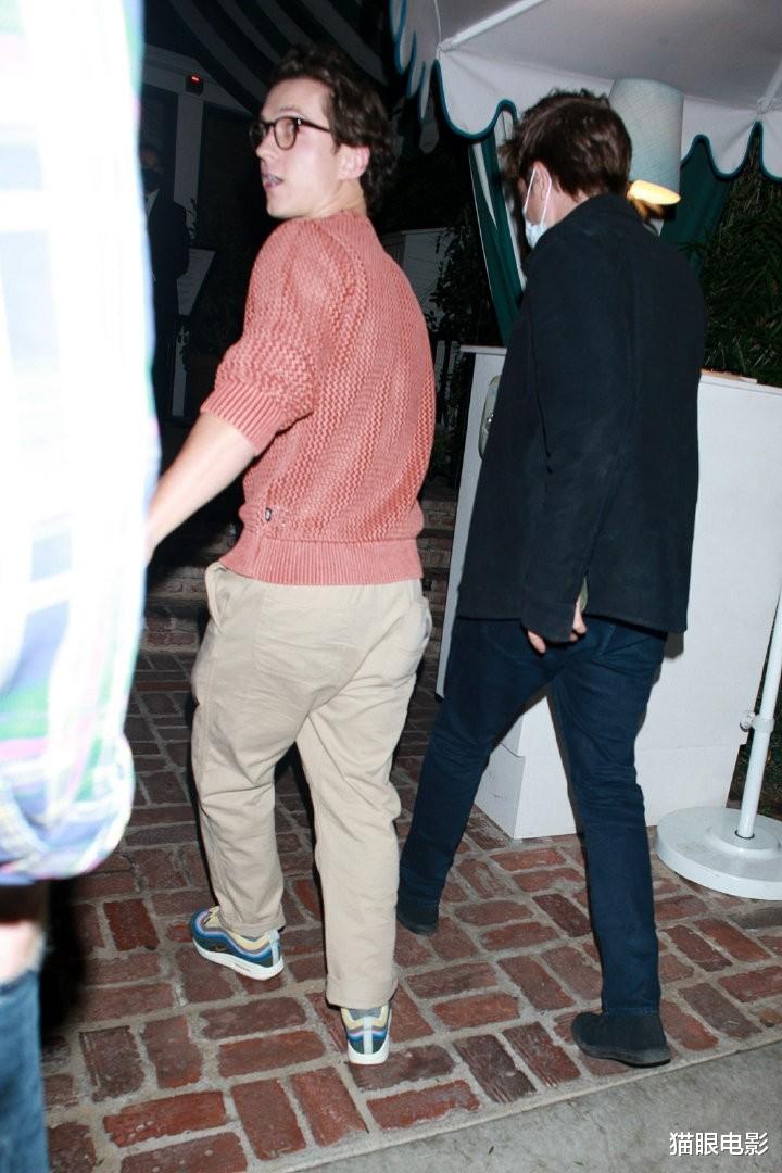 漫威|蜘蛛侠蝙蝠侠罕见同框！DC漫威梦幻联动，罗伯特与荷兰弟亲密同行