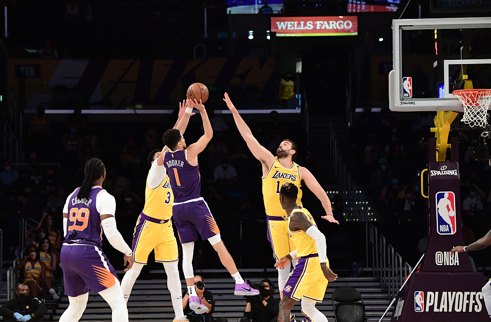 克里斯·保罗|55+46，仅1.6次失误！亲手击败詹姆斯，难怪你有拒绝4400万的勇气