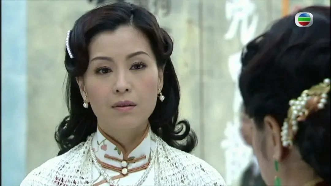 抗癌|伍咏薇：21岁结婚13天丧夫，媚到骨子里的她，到底有多惊艳！