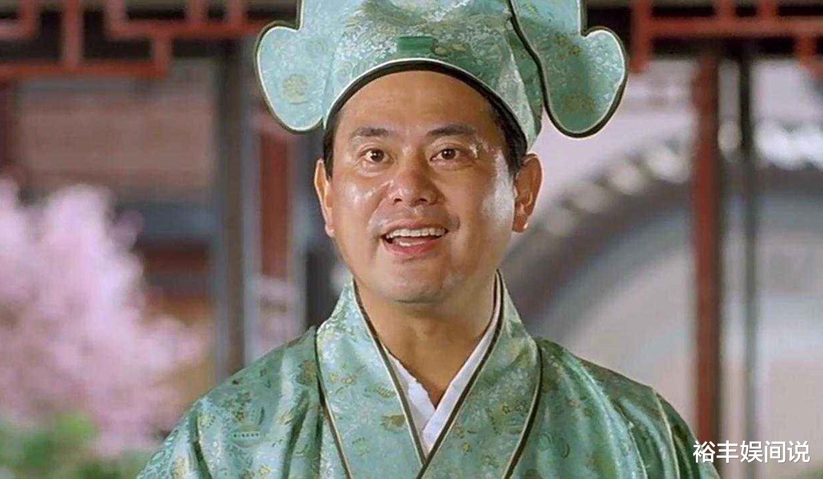 陈百祥|黄杏秀为陈百祥庆71岁生日，喝红酒吃寿包，坐摇椅上甜蜜秀恩爱