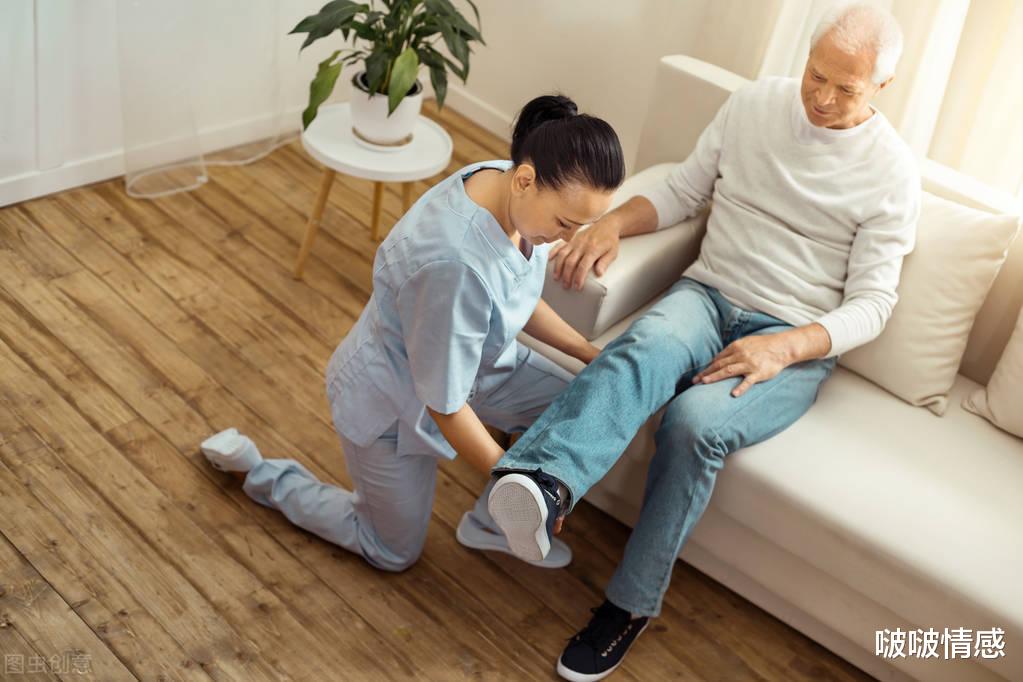 啵啵情感|68岁老人想要娶保姆,40岁的儿子:你要是娶她,我就送你回老家