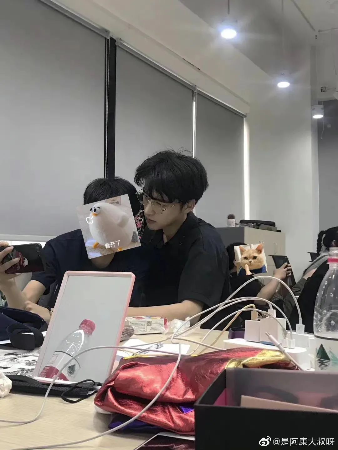 男版“杨超越”唱跳俱废,却靠一张神颜生图火遍全网,网友:让他半夜来找我