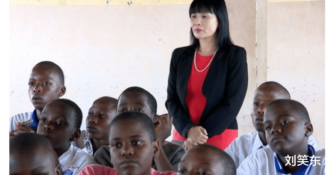 非洲 清华才女远嫁非洲，25年生4个孩子，网友：去了就别回来