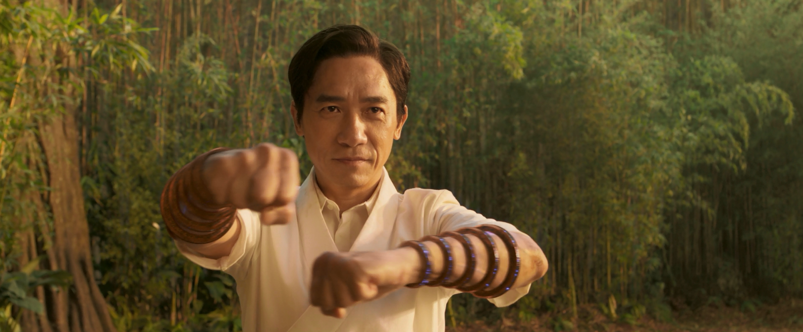 好莱坞|中国观众打出5.5分的烂片，北美观众当成宝，3天4.5亿夺票房第一