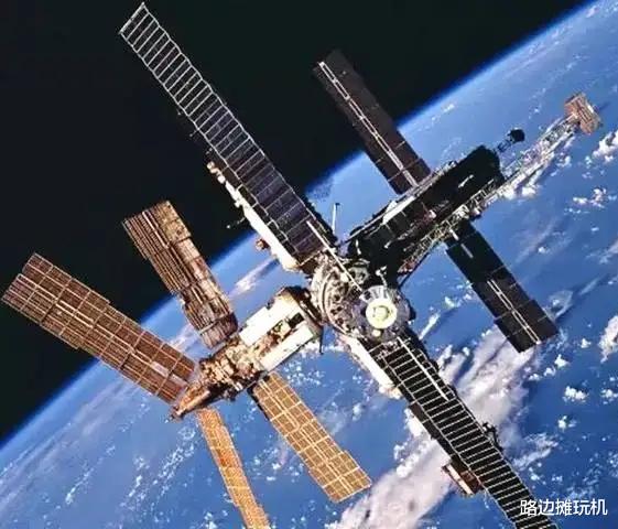 國際空間站跑偏57度，俄羅斯宇航員緊急返回地球-圖3