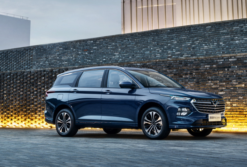 掌上社评 MPV市场迎来“搅局者”,灵活6座布局,车长近4.9米,比H6还廉价