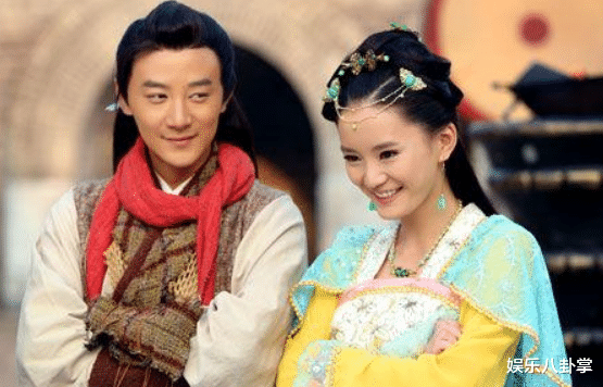 黄圣依|18岁靠砸钱演女主，还让黄圣依作配，35岁破产以柜姐谋生