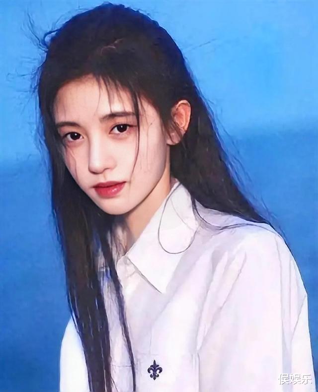 鞠婧祎|鞠婧祎翻车告诉我们：你不是360度无死角，就别硬凹天然美女人设