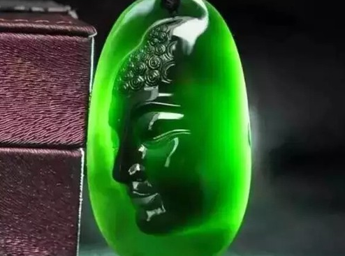 翡翠|认识墨翠的魅力