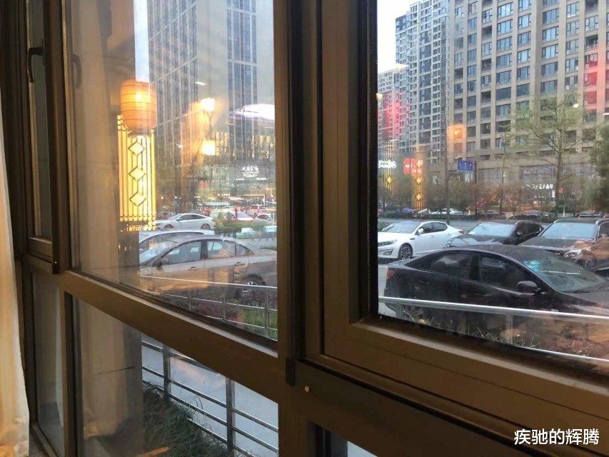 疾驰的辉腾 浙江杭州：30岁小伙工作3年多却被迫从公司离职，原因许多人都深有体会