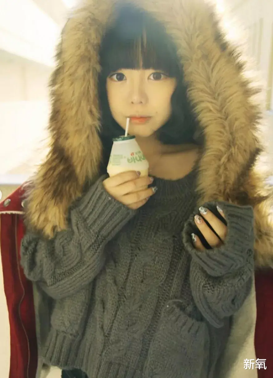 童颜|ins童颜美少女复出就要挨骂，网友又忍不住模仿她，冤枉么？