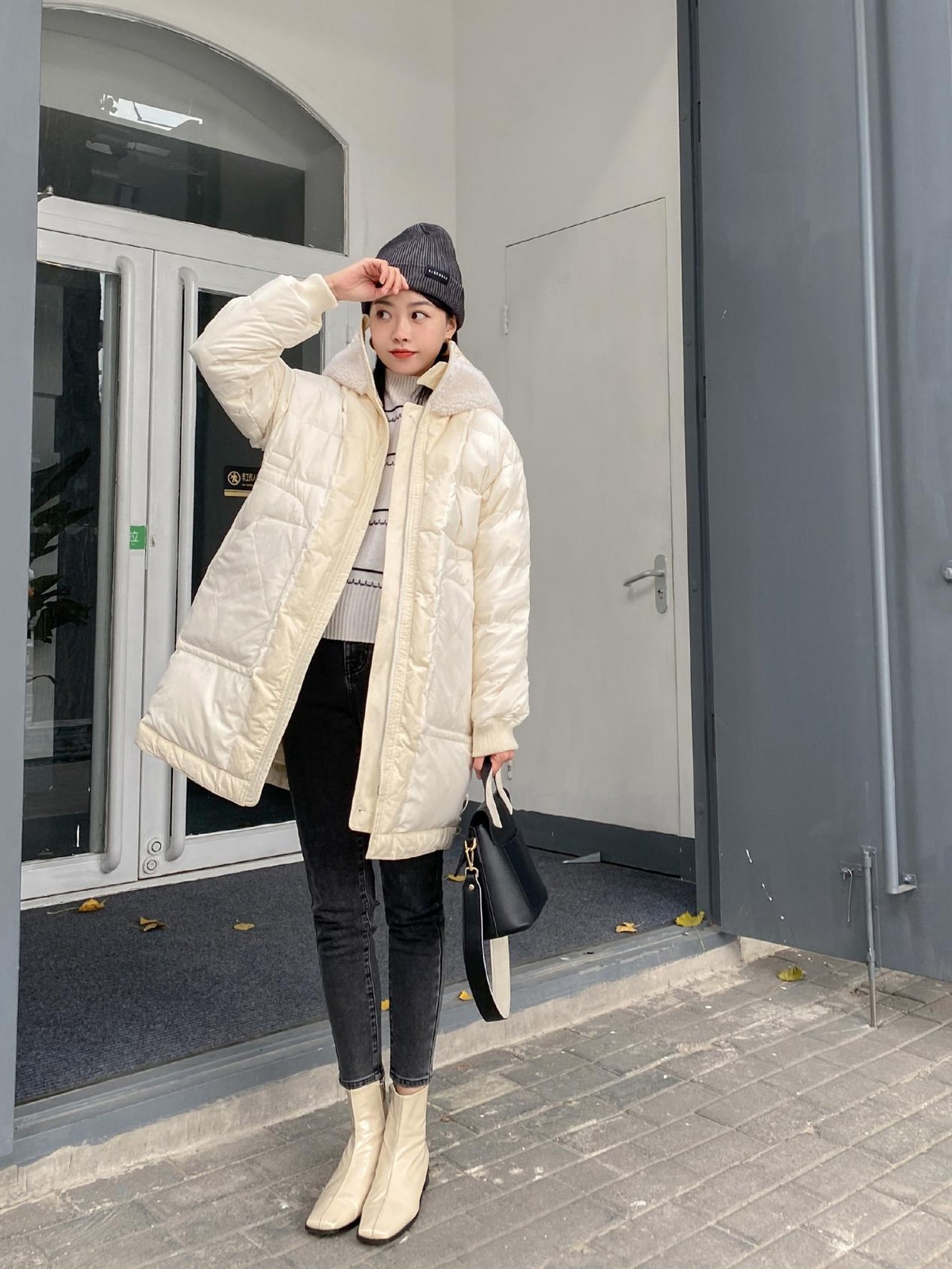 江南小蚂蚁 秋冬不知道怎么搭配，不如试试“长裤+短靴”，时髦干练还显利落